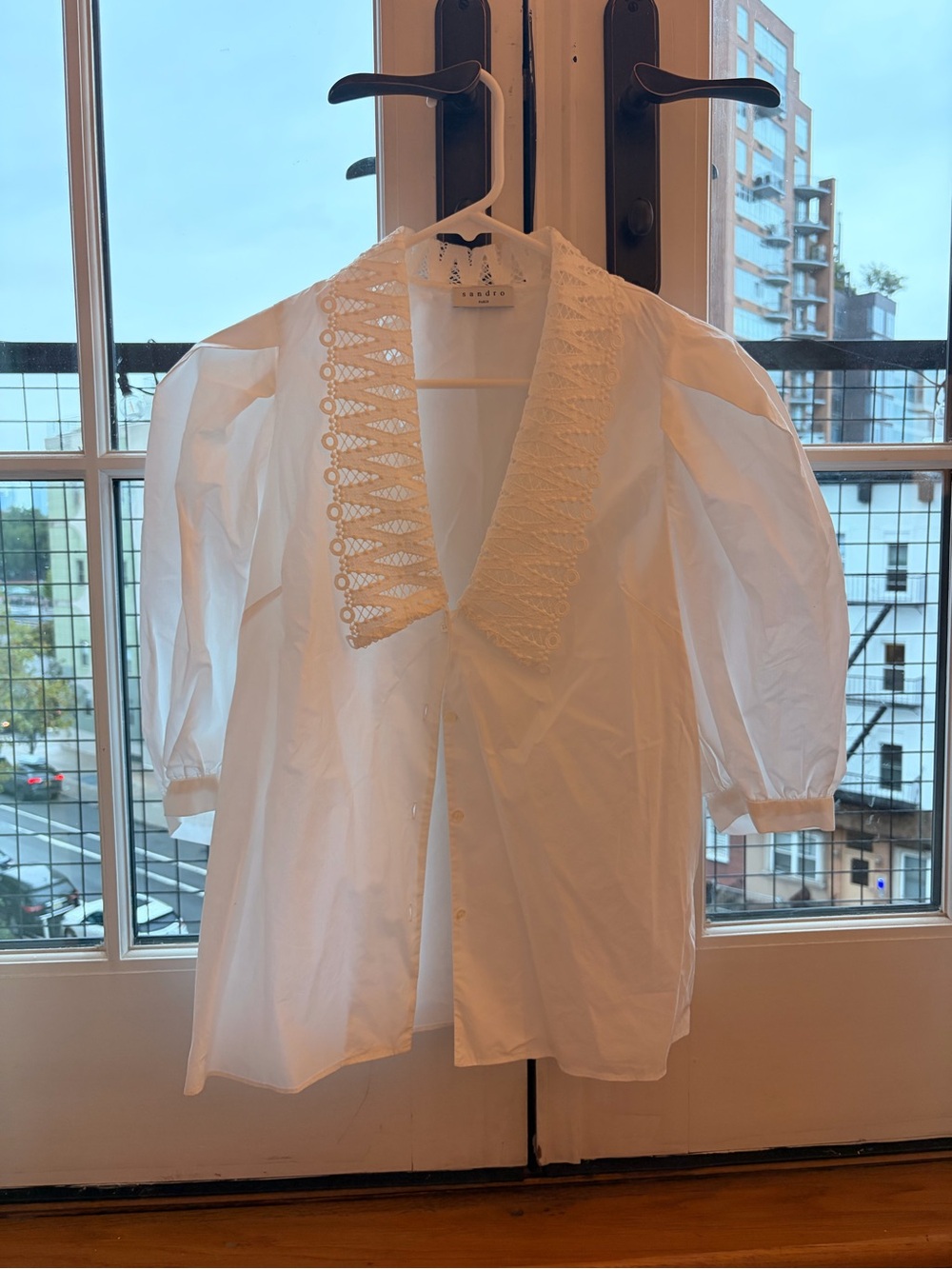 Sandro White Cotton Blouse with Lace-Trim Collar - Picture 4 of 4